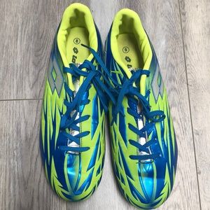 Men’s 8 Lotto Forza Elite Soccer Cleats